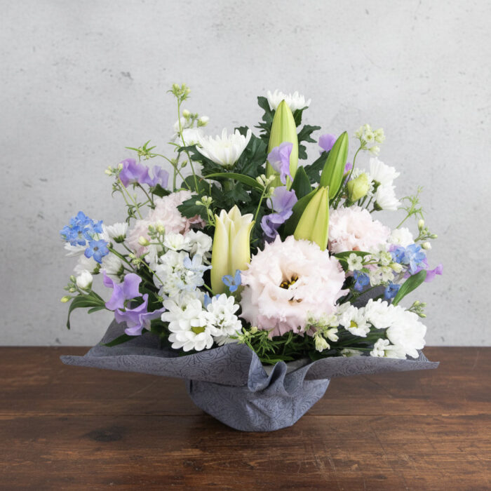 長持ちする大菊を使用してお供え