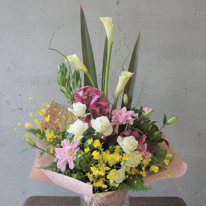 溢れるお祝いの気持ちをお花に込めて