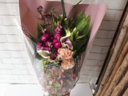 シックな花束 花工房パルテール 北上市のフラワーショップ シックな花束 花工房パルテール 北上市のフラワーショップ
