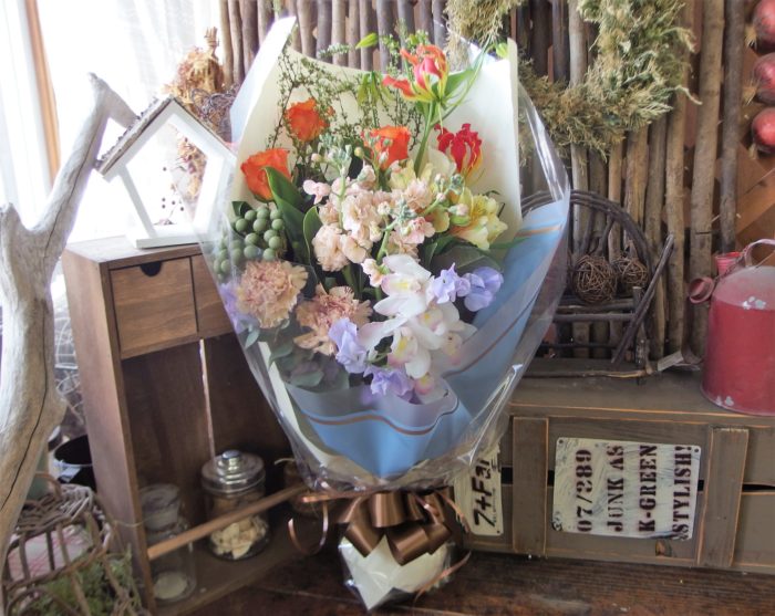 明るい気持ちになる花束